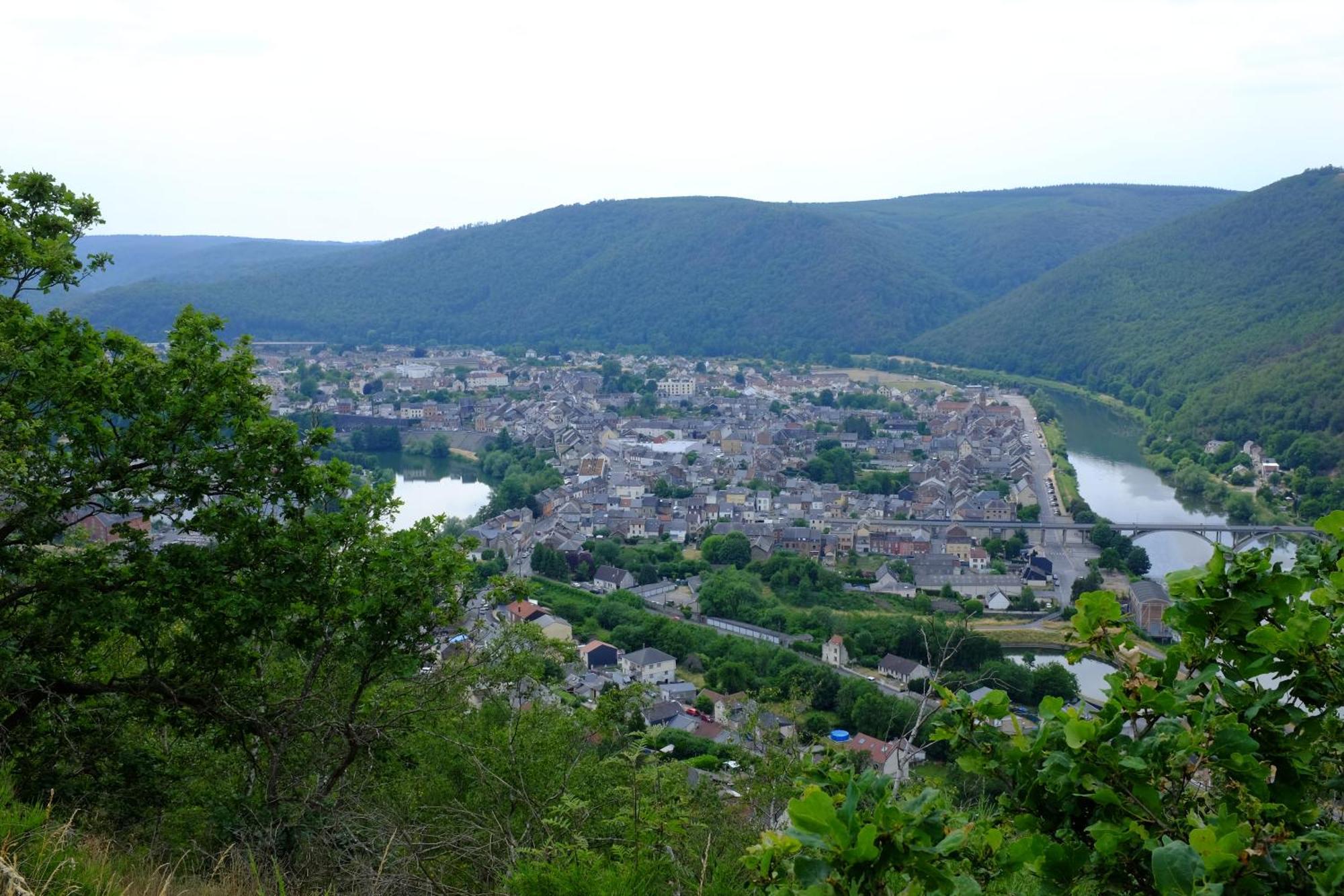 Entre Meuse Et Foret Revin Kültér fotó
