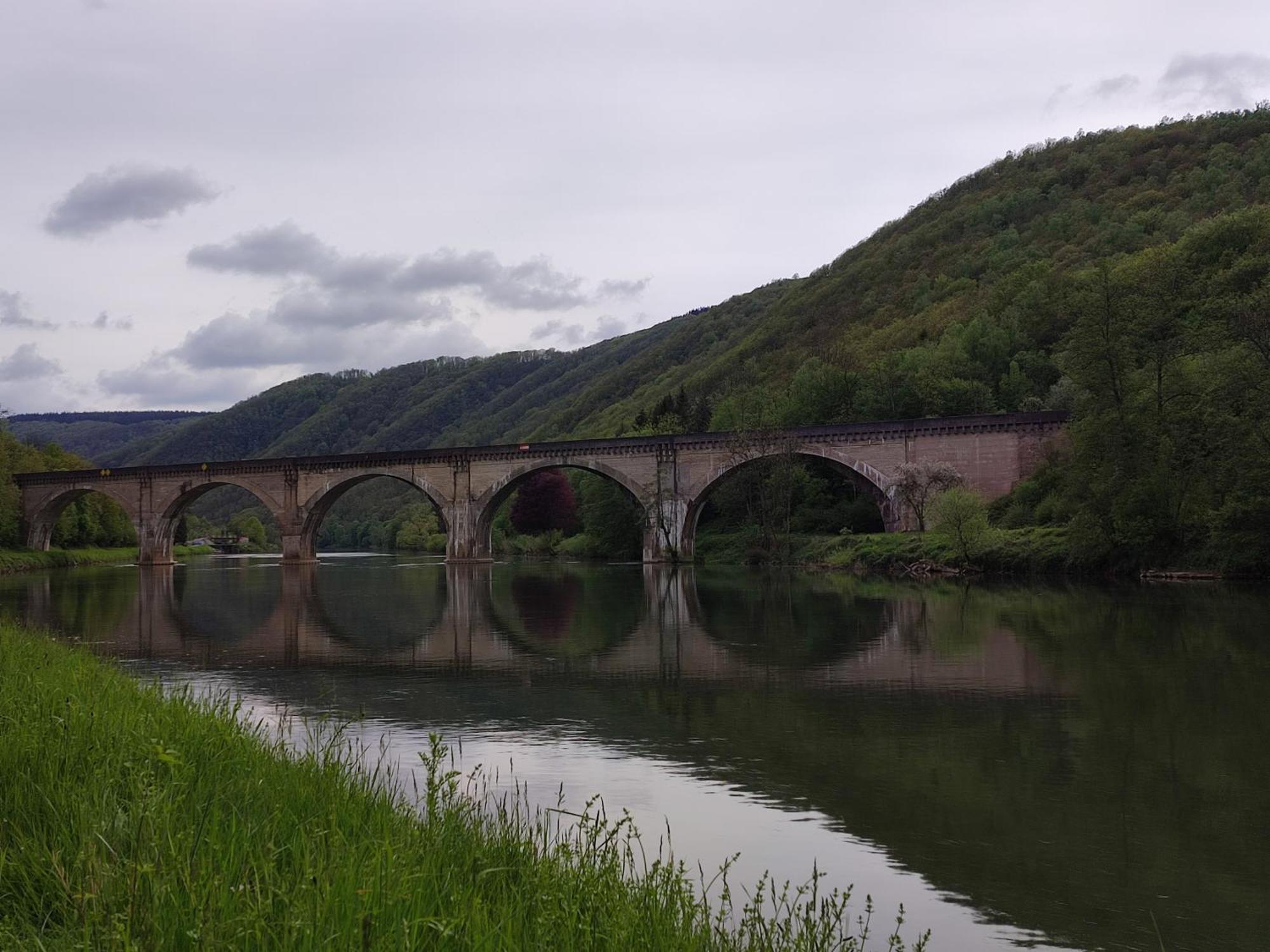 Entre Meuse Et Foret Revin Kültér fotó