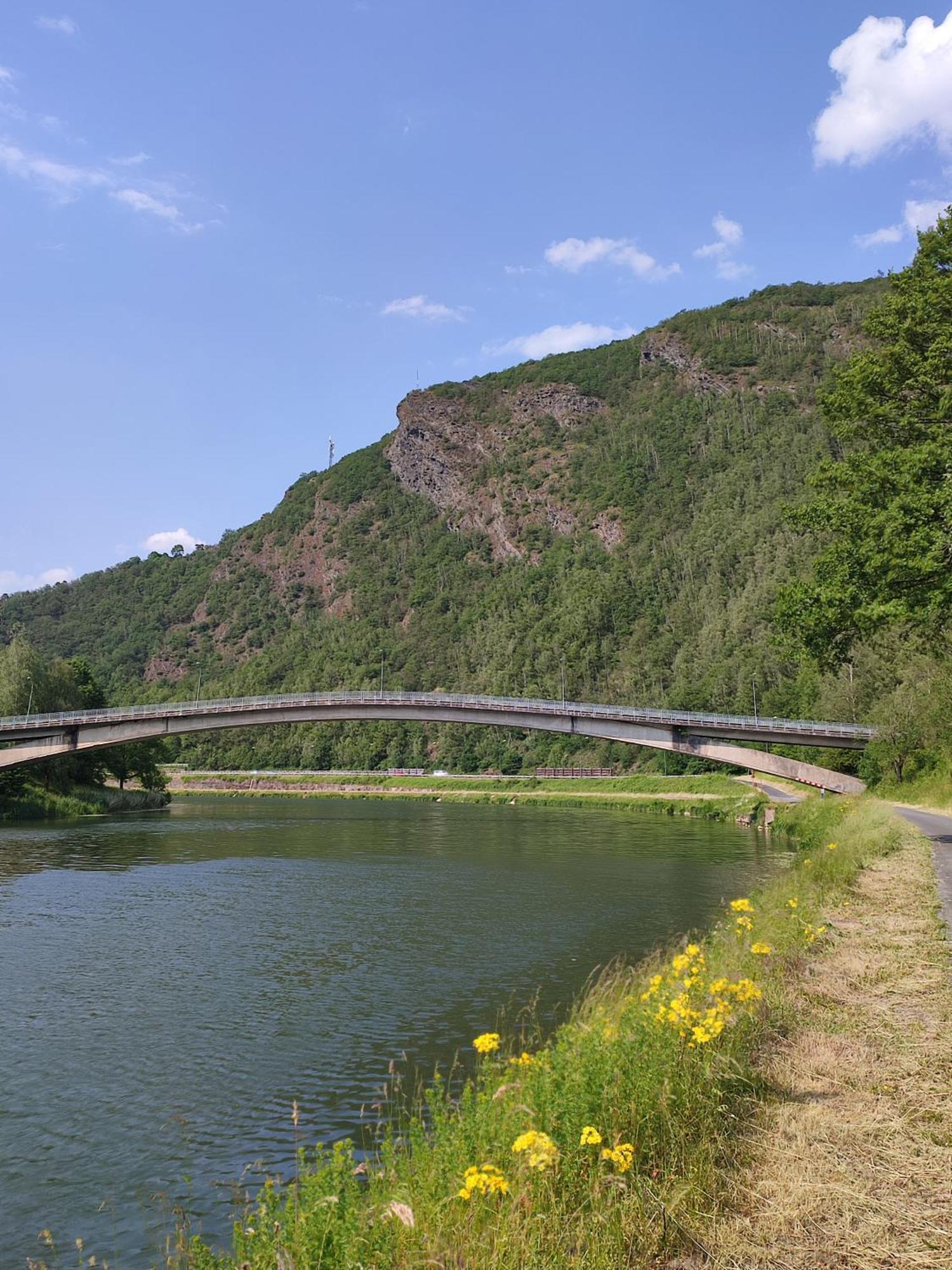 Entre Meuse Et Foret Revin Kültér fotó